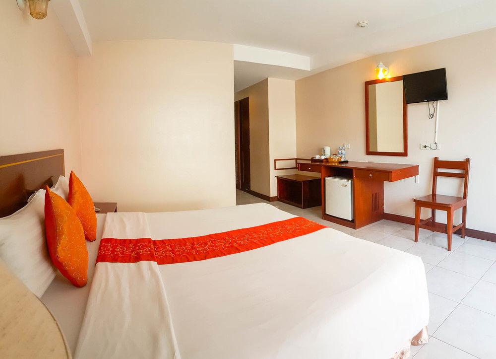 Eastiny Place Hotel 3*