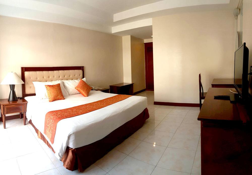 Eastiny Place Hotel 3*